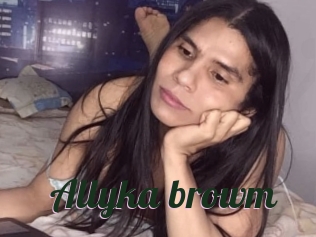 Allyka_browm