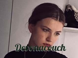 Devonacouch