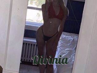 Divinia