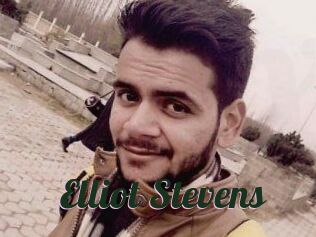 Elliot_Stevens