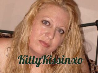 KittyKissin_xo