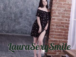 LauraSexySmile