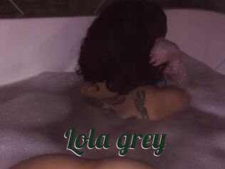 Lola_grey