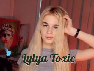 Lylya_Toxic