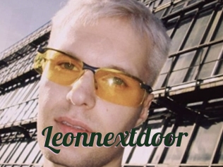 Leonnextdoor