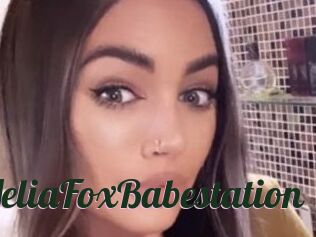 MeliaFoxBabestation