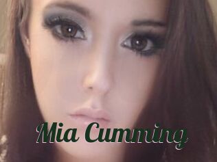 Mia_Cumming