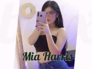 Mia_Harris