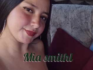 Mia_smithl