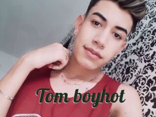 Tom_boyhot