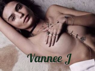 Vannee_J